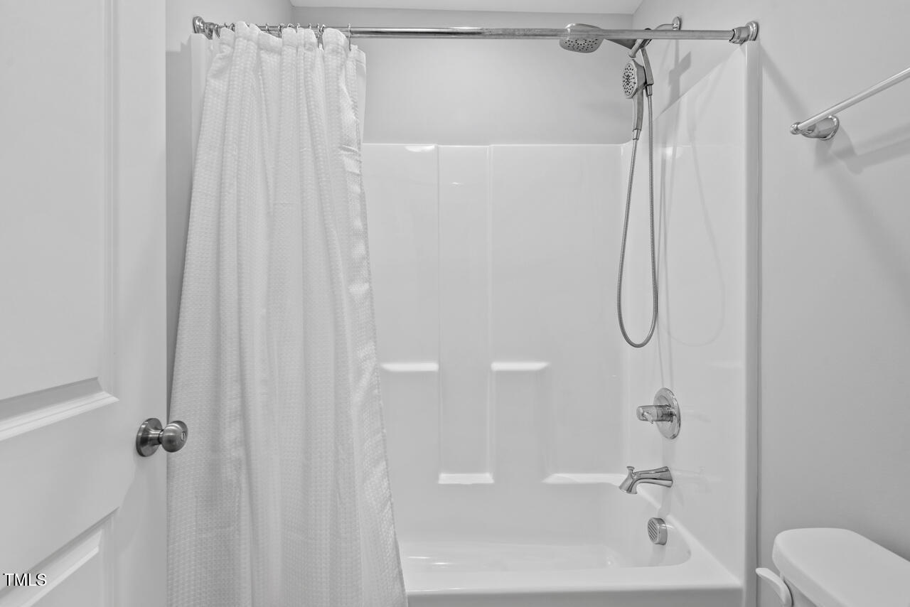 Durham, North Carolina 27703, United States, 4 Bedrooms Bedrooms, ,3 BathroomsBathrooms,Residential,Pending,88262