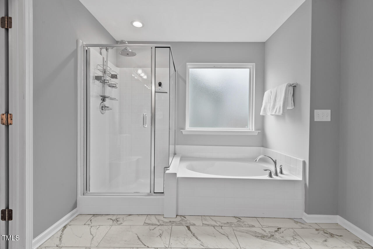 Durham, North Carolina 27703, United States, 4 Bedrooms Bedrooms, ,3 BathroomsBathrooms,Residential,Pending,88262