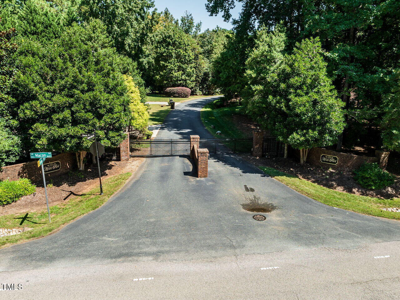 Raleigh, North Carolina 27613, United States, 4 Bedrooms Bedrooms, ,4 BathroomsBathrooms,Residential,Active,207560