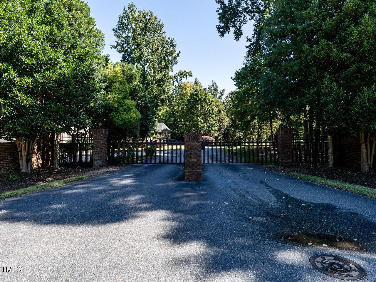 Raleigh, North Carolina 27613, United States, 4 Bedrooms Bedrooms, ,4 BathroomsBathrooms,Residential,Active,207560