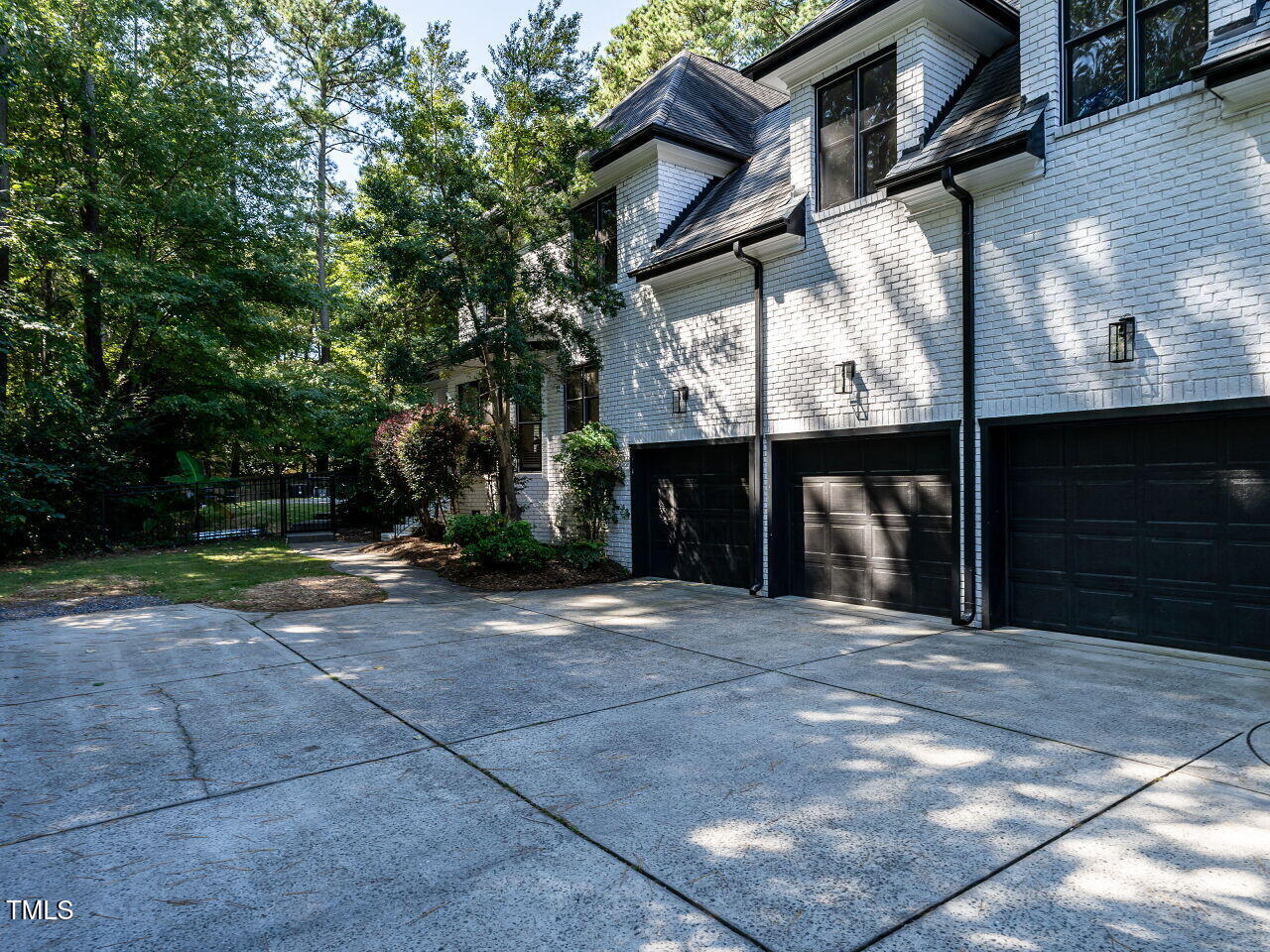 Raleigh, North Carolina 27613, United States, 4 Bedrooms Bedrooms, ,4 BathroomsBathrooms,Residential,Active,207560