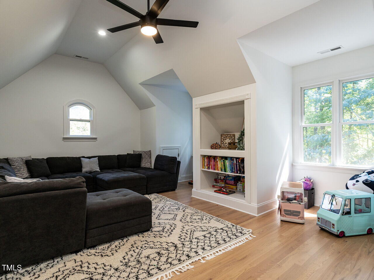 Raleigh, North Carolina 27613, United States, 4 Bedrooms Bedrooms, ,4 BathroomsBathrooms,Residential,Active,207560