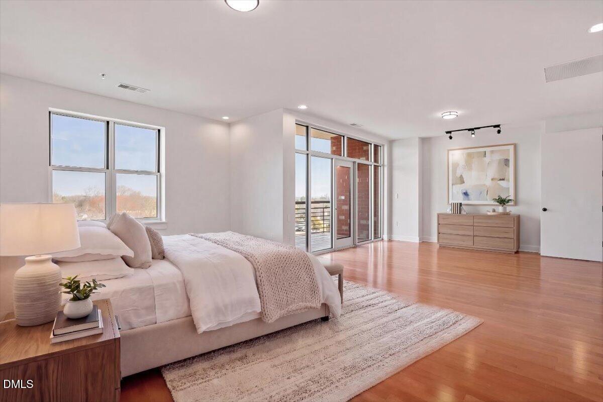 618 N Boylan Avenue 924