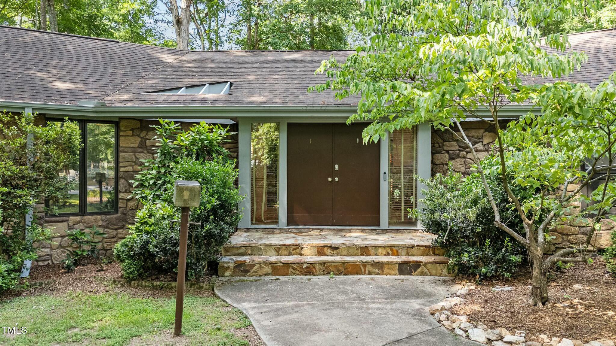 8805 Leesville Road