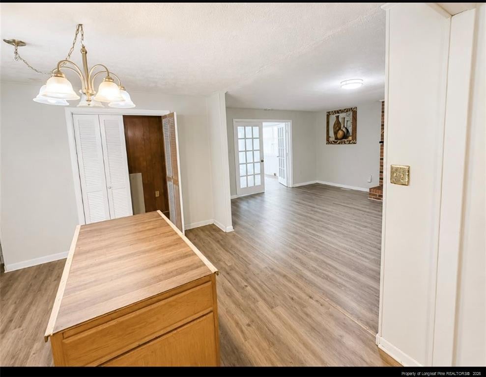 405 W 21 Street W