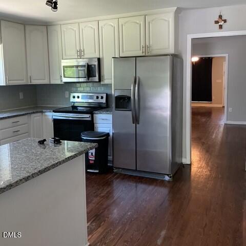 8549 Grassy Creek Road