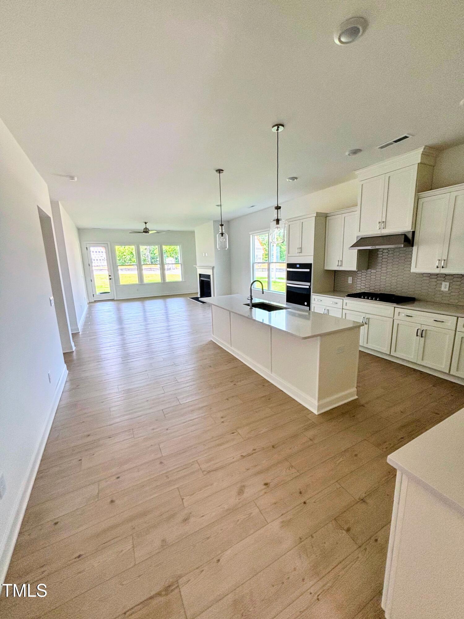 2400 Abbeyhill Drive 36