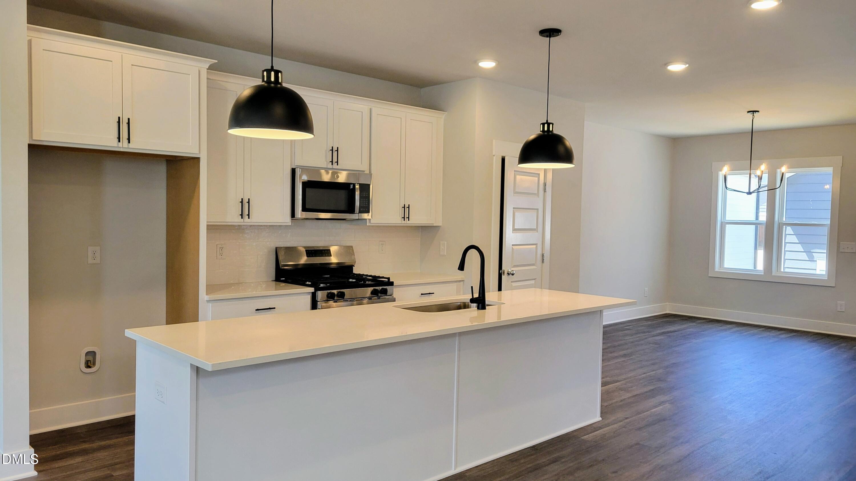 581 Folk Song Way 2850