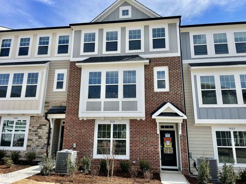 3024 Freewinds Way #49 Cary NC 27519