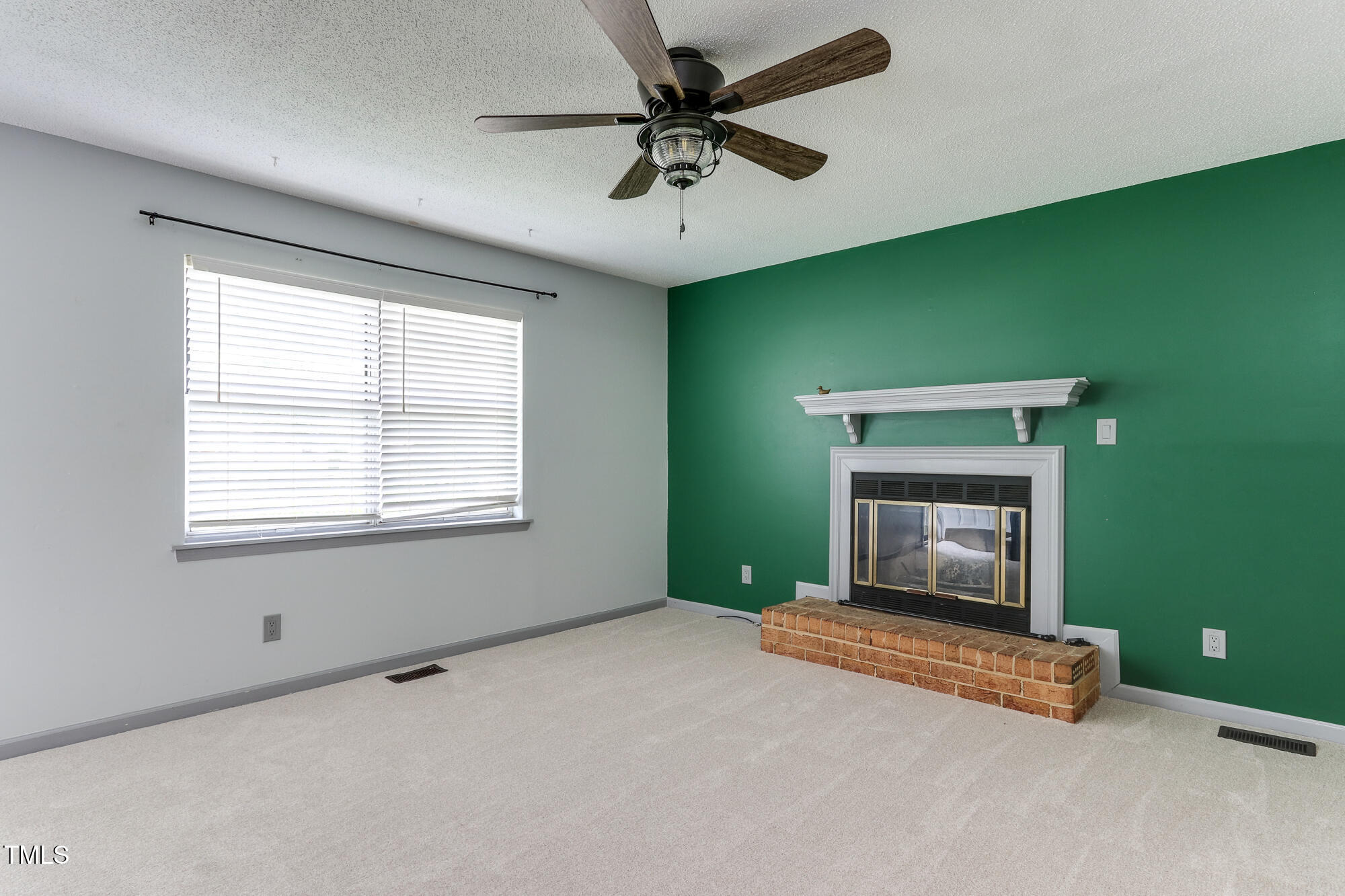 2806 Ross Road