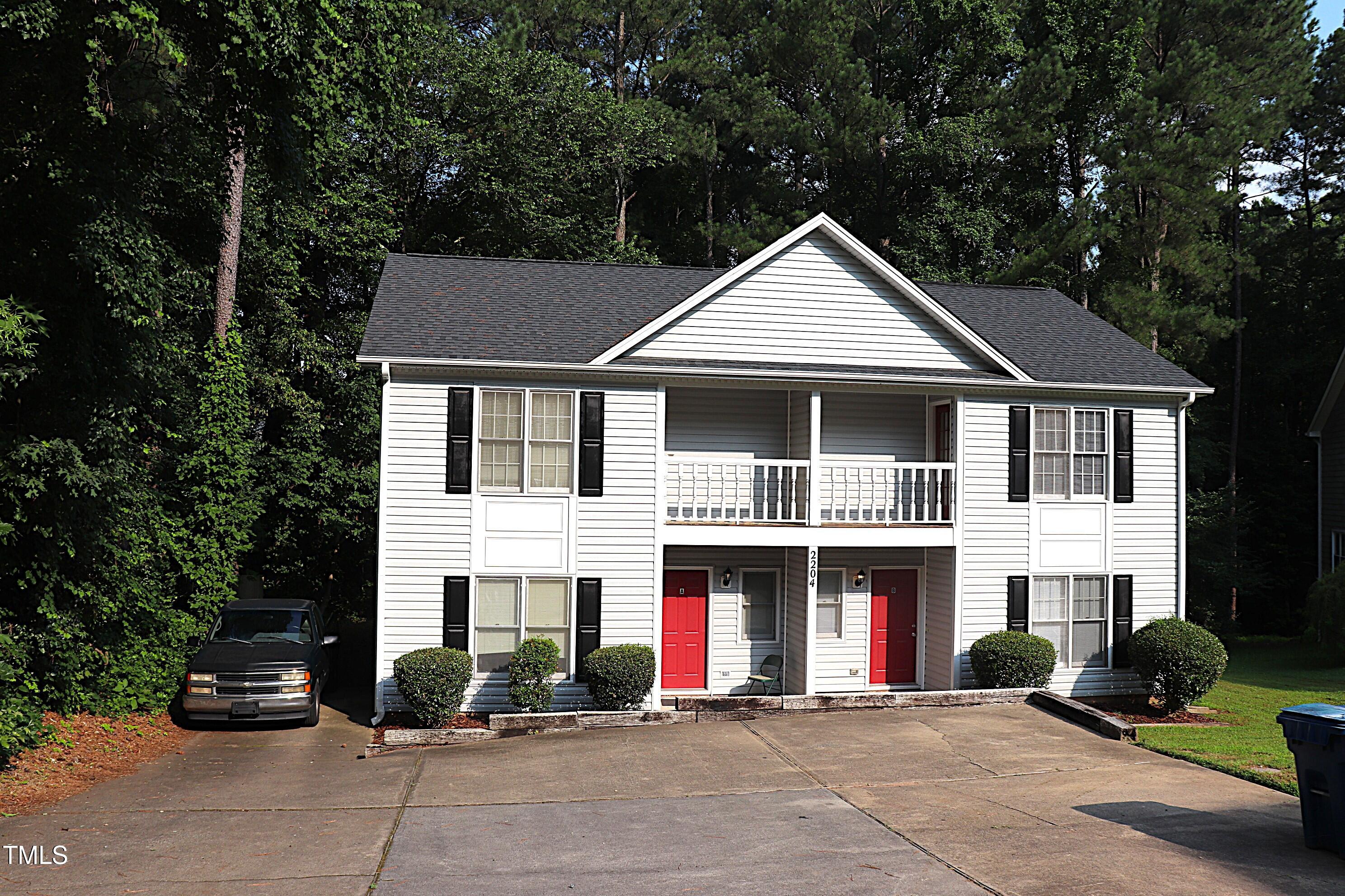 2204 Caroline Drive