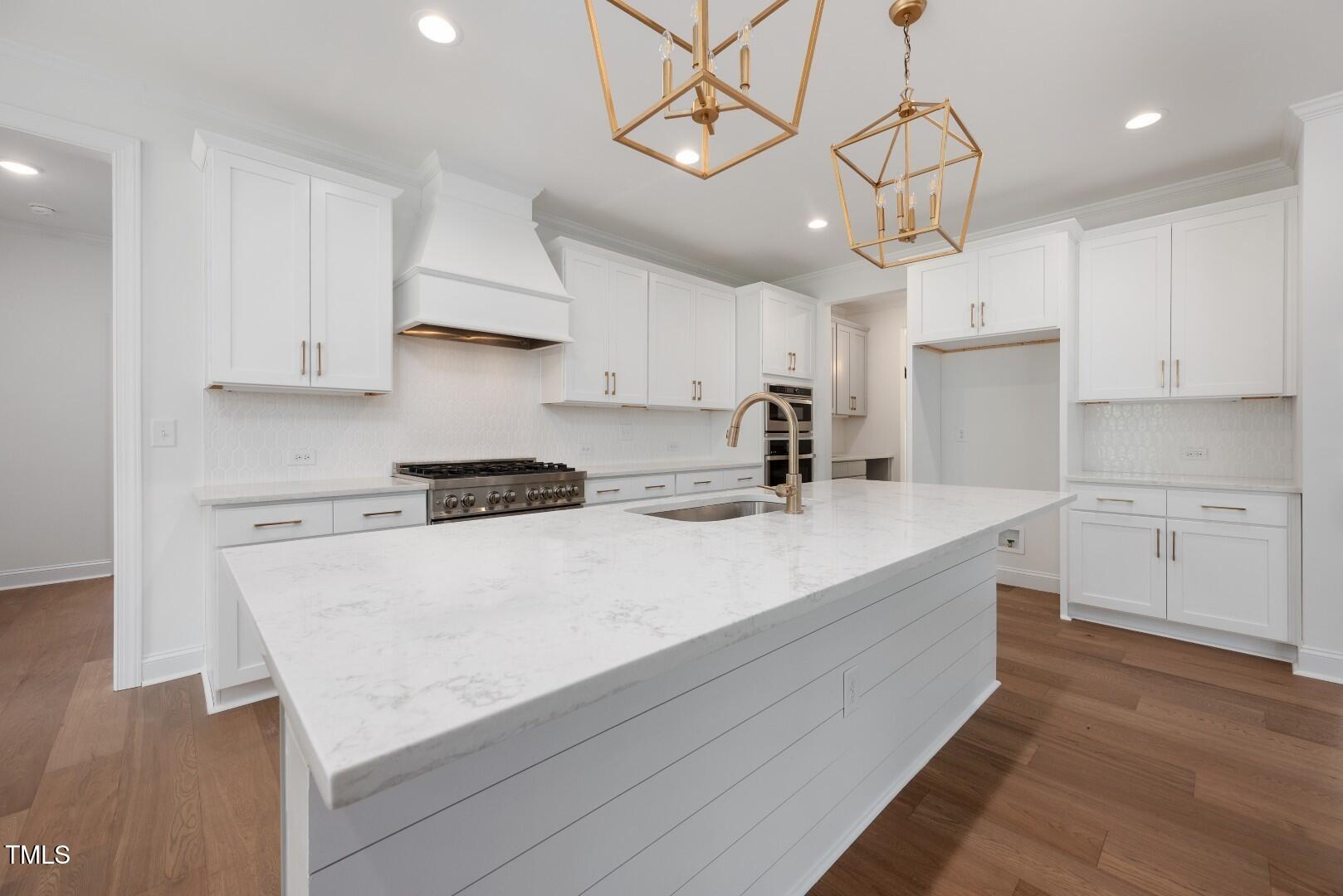 200 Whistlers Cove