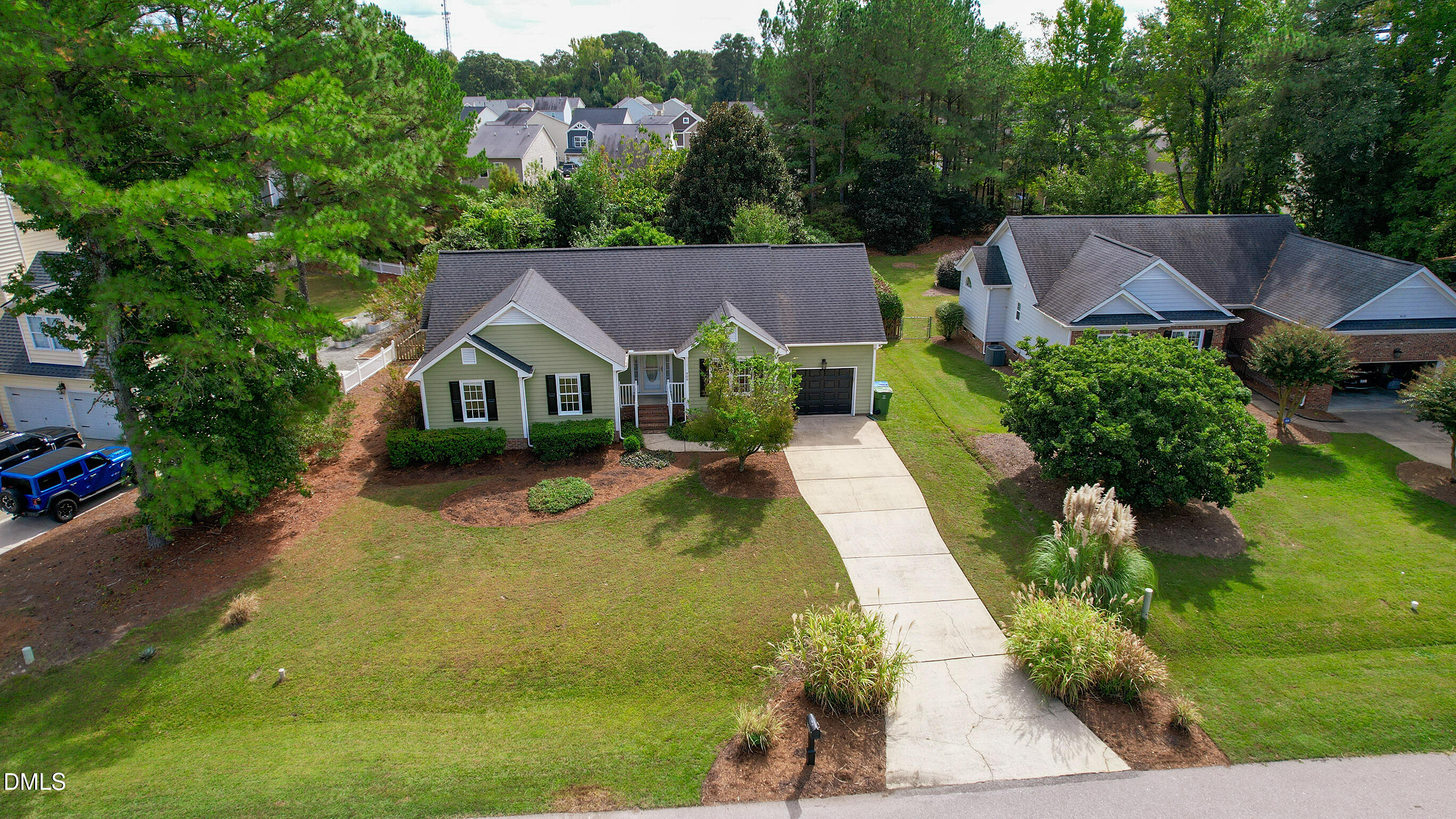 909 Sunset Drive