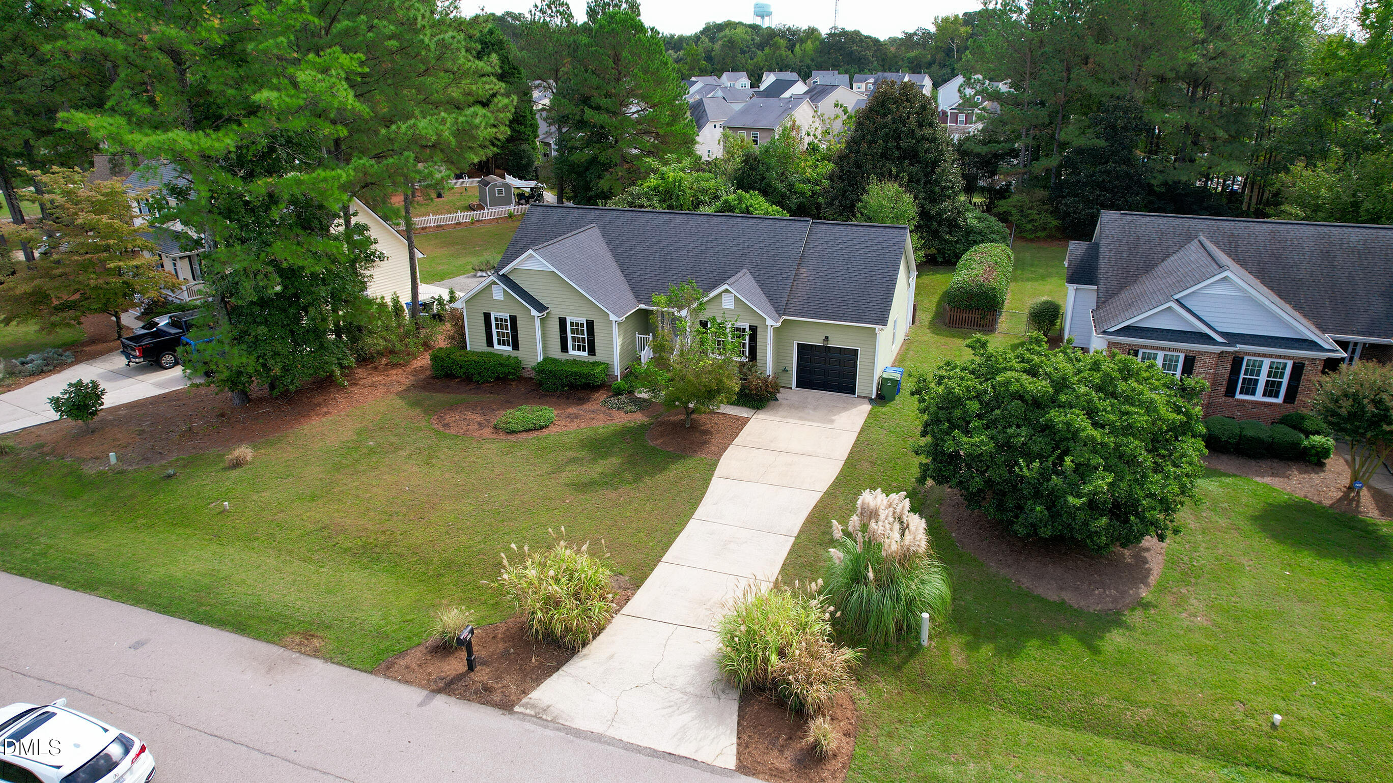 909 Sunset Drive