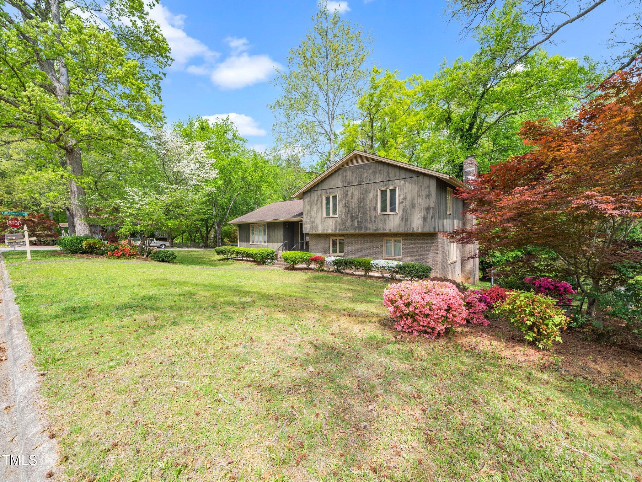 5816 Old Forge Circle
