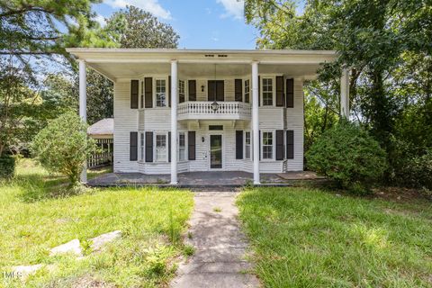 421 Grigsby Avenue Holly Springs NC 27540