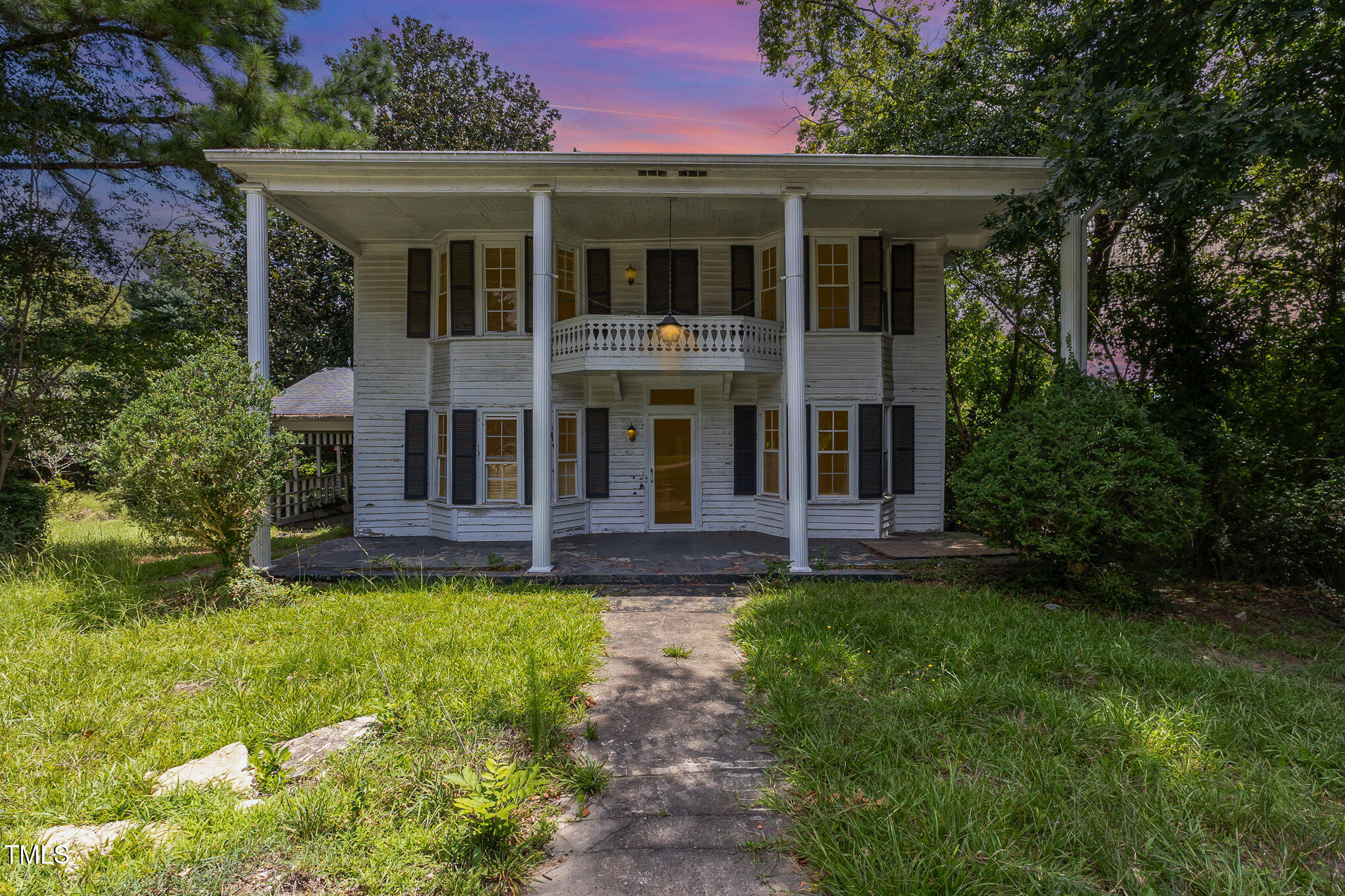 421 Grisby Avenue Avenue