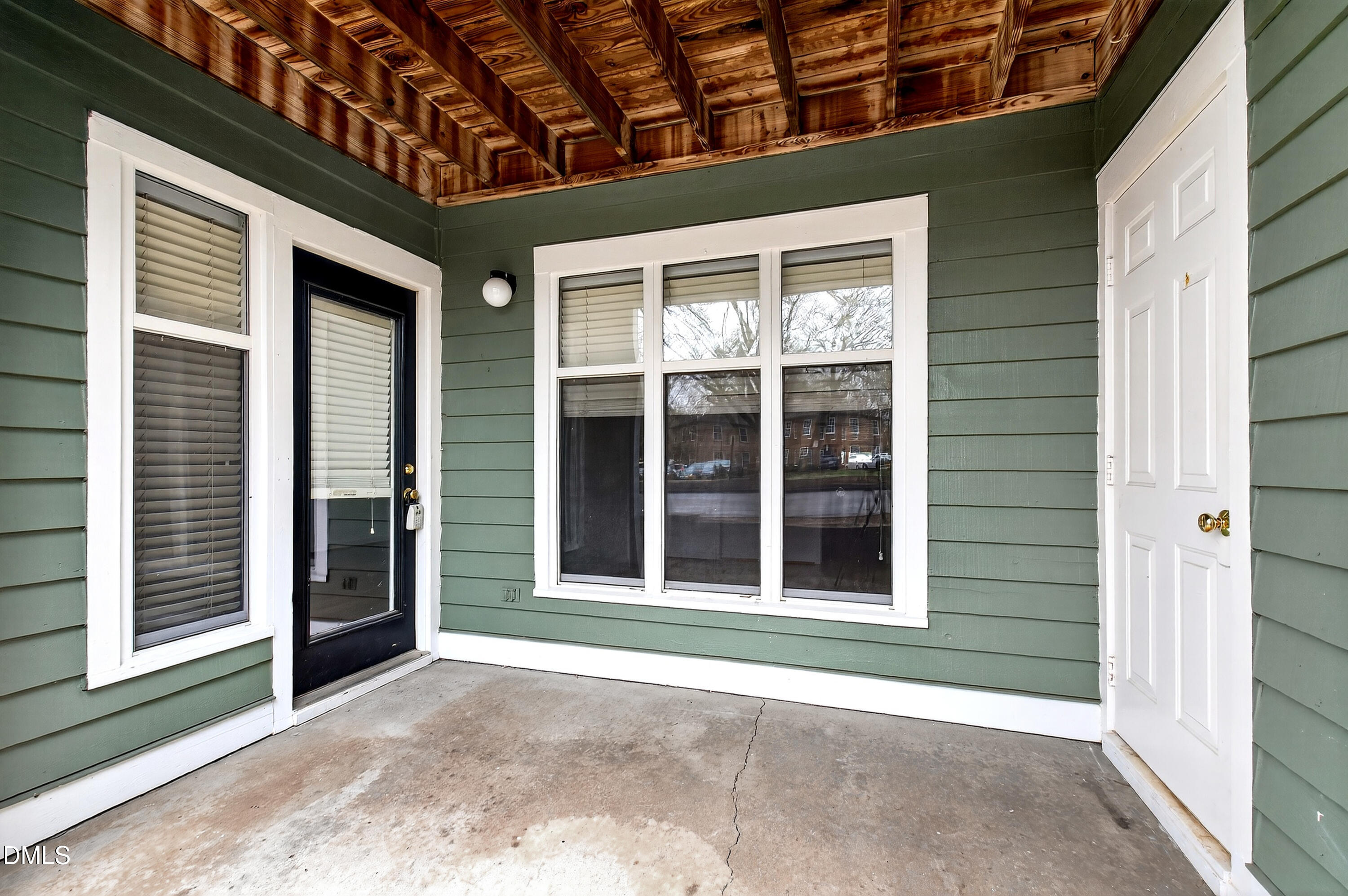 1010 Nicholwood Drive 103