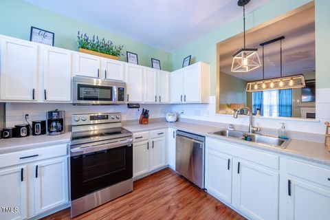 Townhouse in Durham NC 546 Summer Breeze Drive 11.jpg