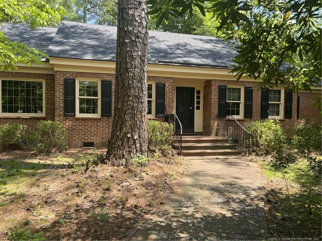10 Trinity Drive