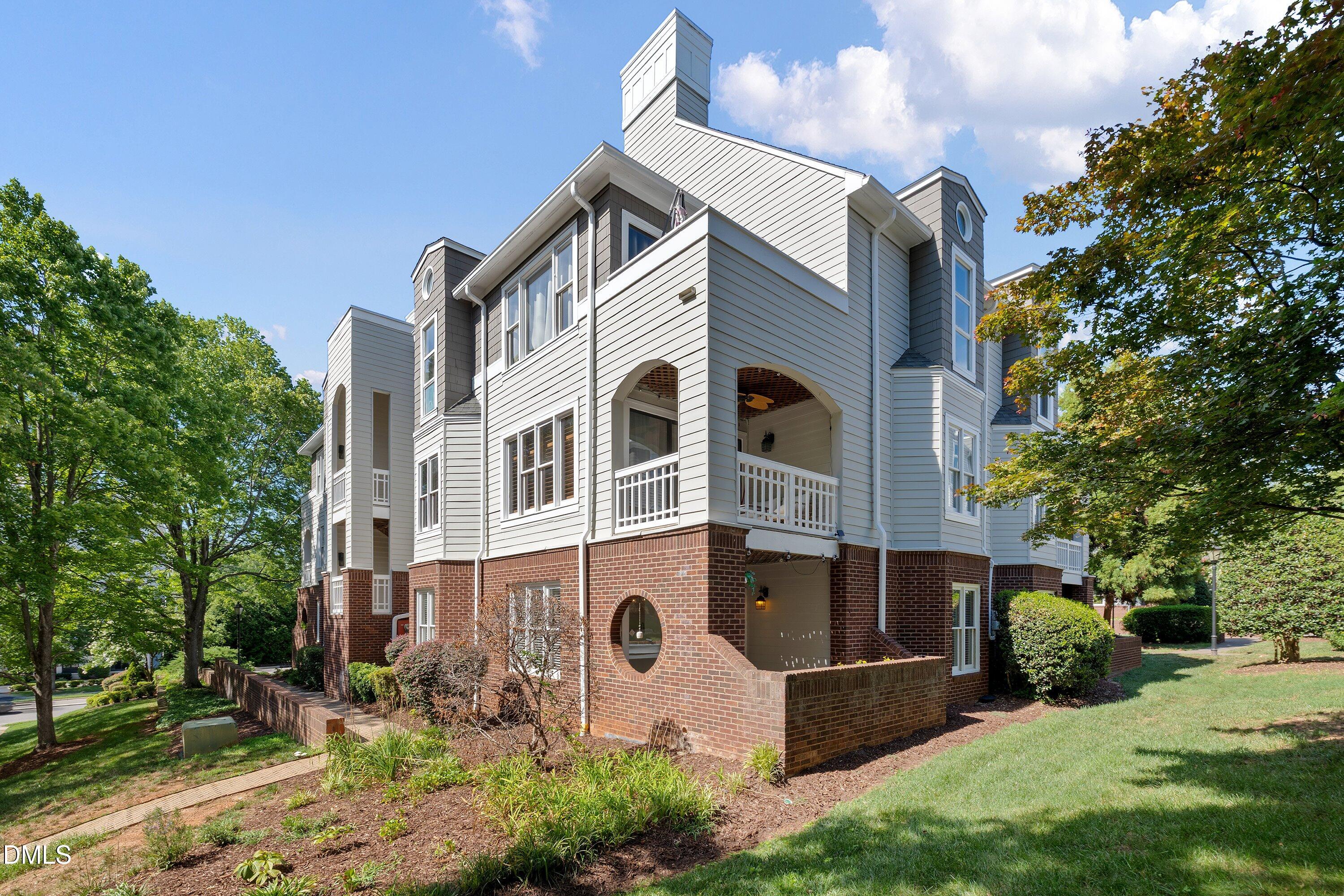 1021 Brighthurst Drive 103