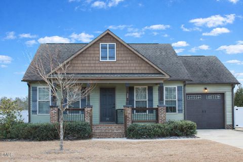 34 Woodglen Drive Clayton NC 27527