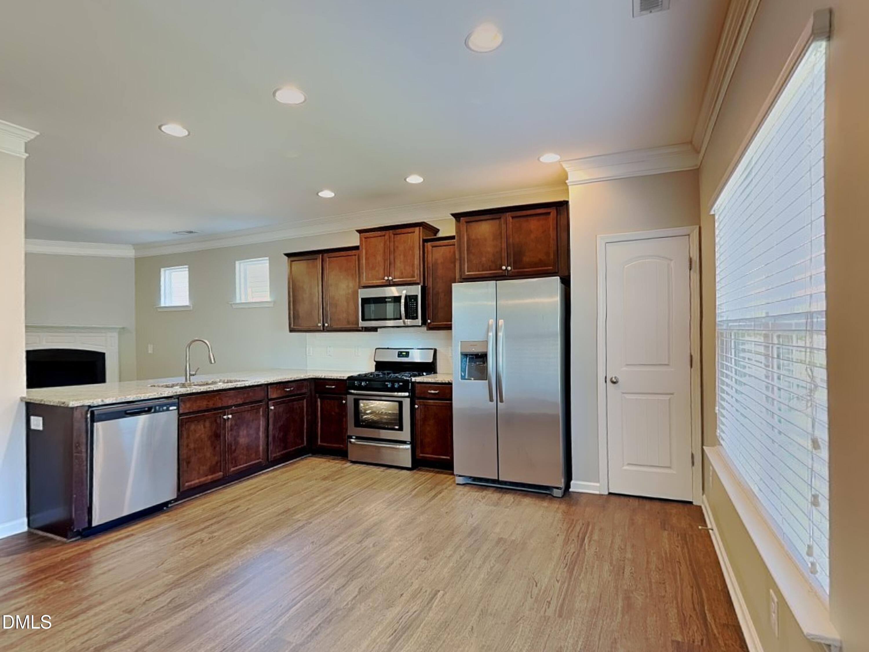 73 Crownview Court