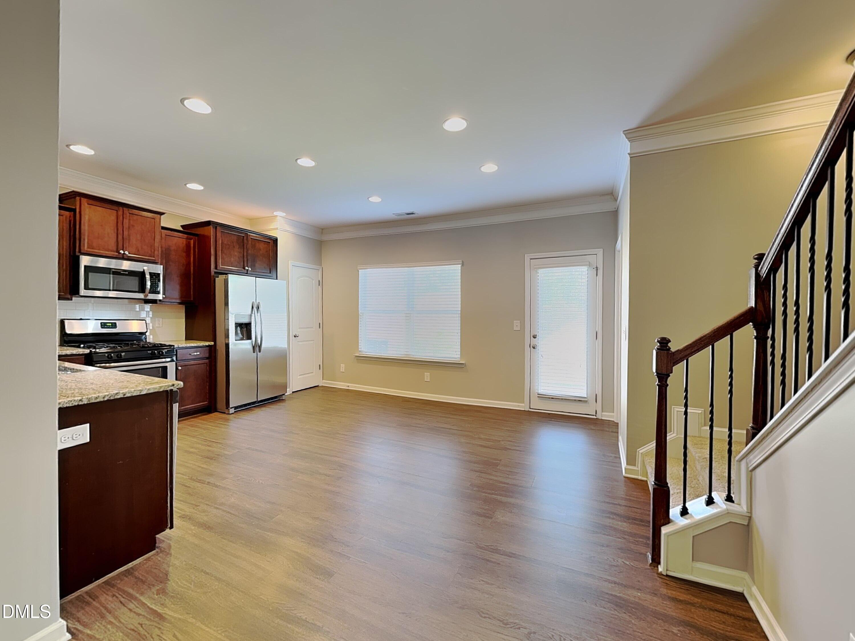 73 Crownview Court