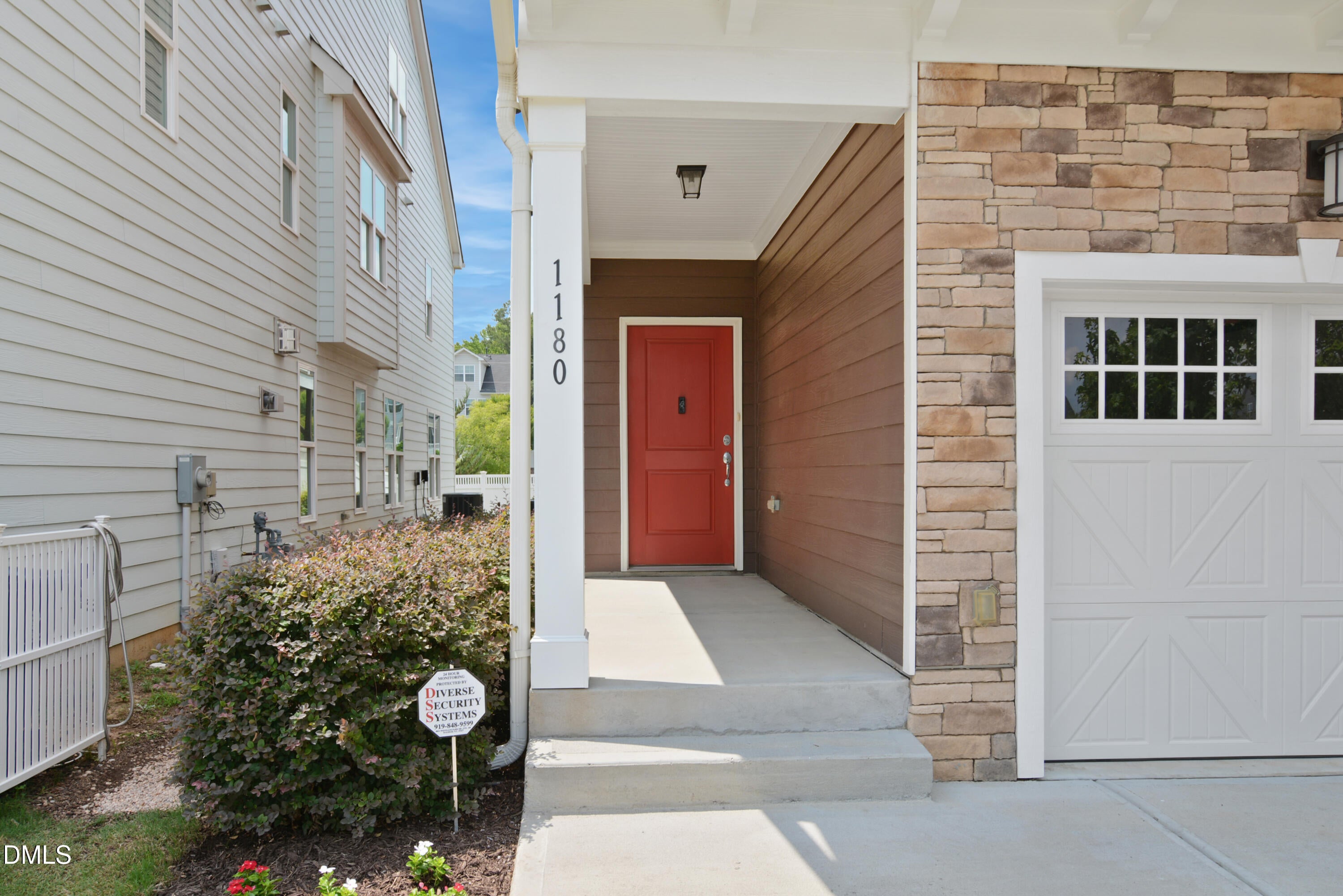 1180 Brown Velvet Lane