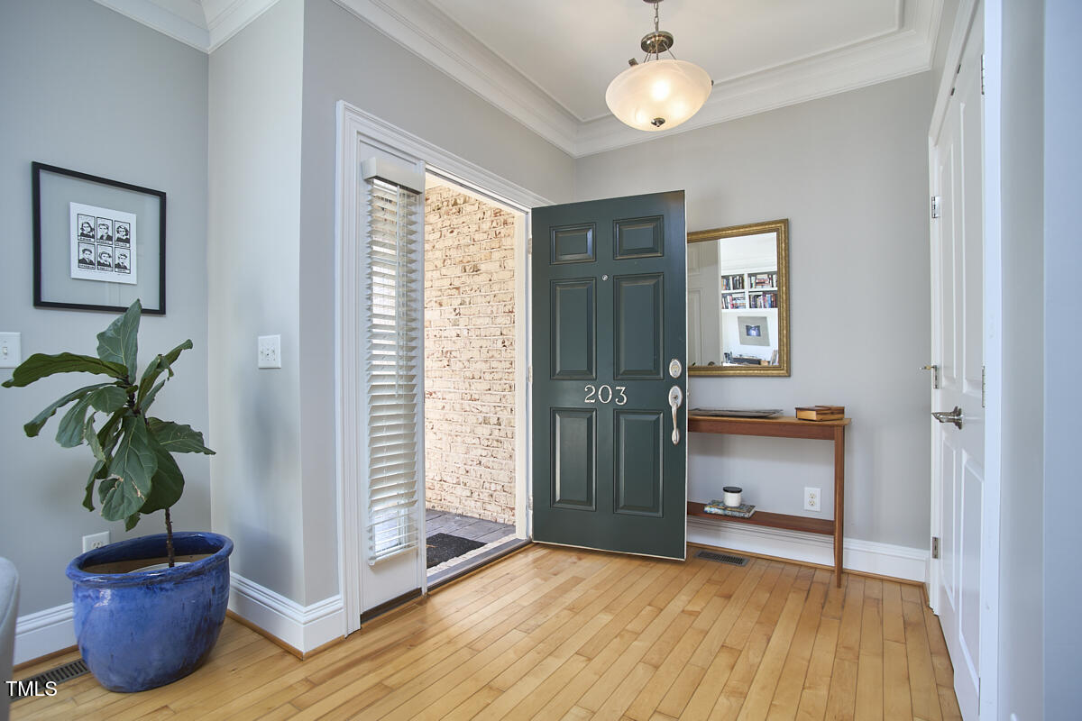 203 Valleyshire Road