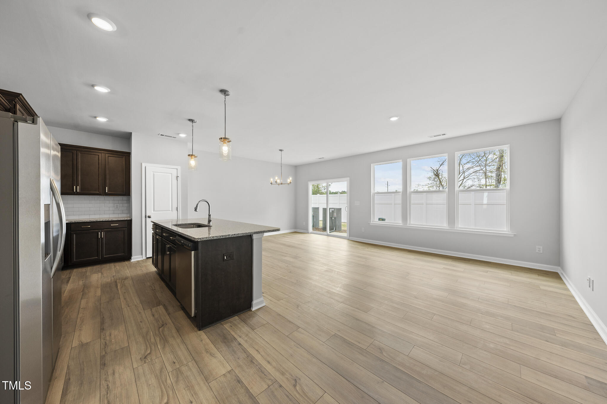 88 Ripple Way 314