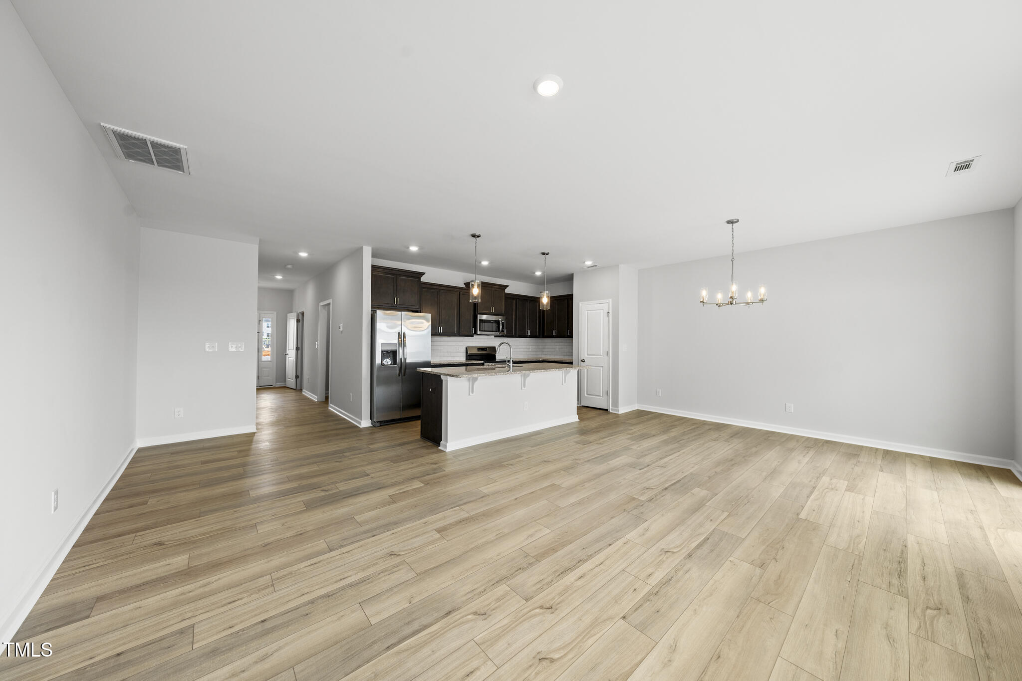 88 Ripple Way 314