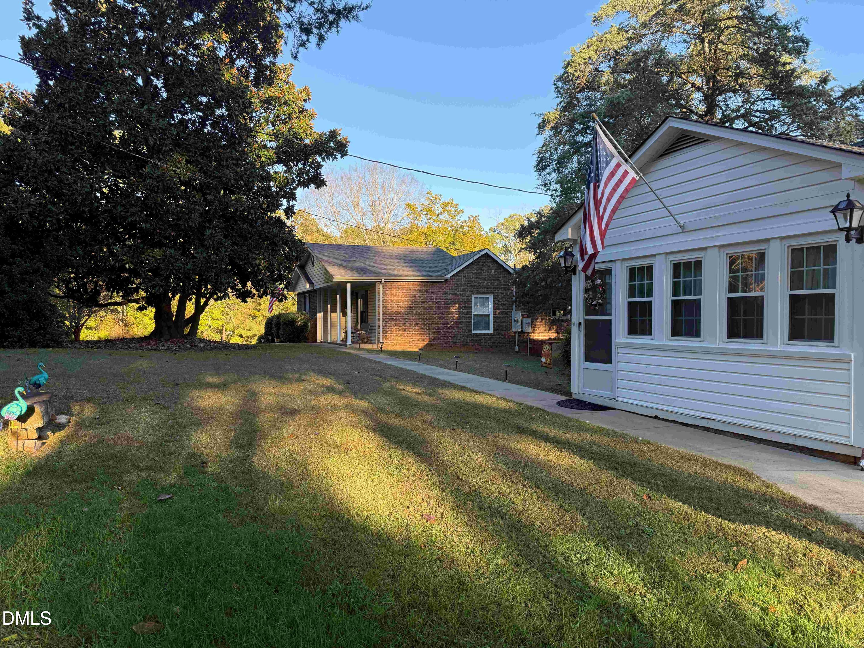 13904 Possum Track Road