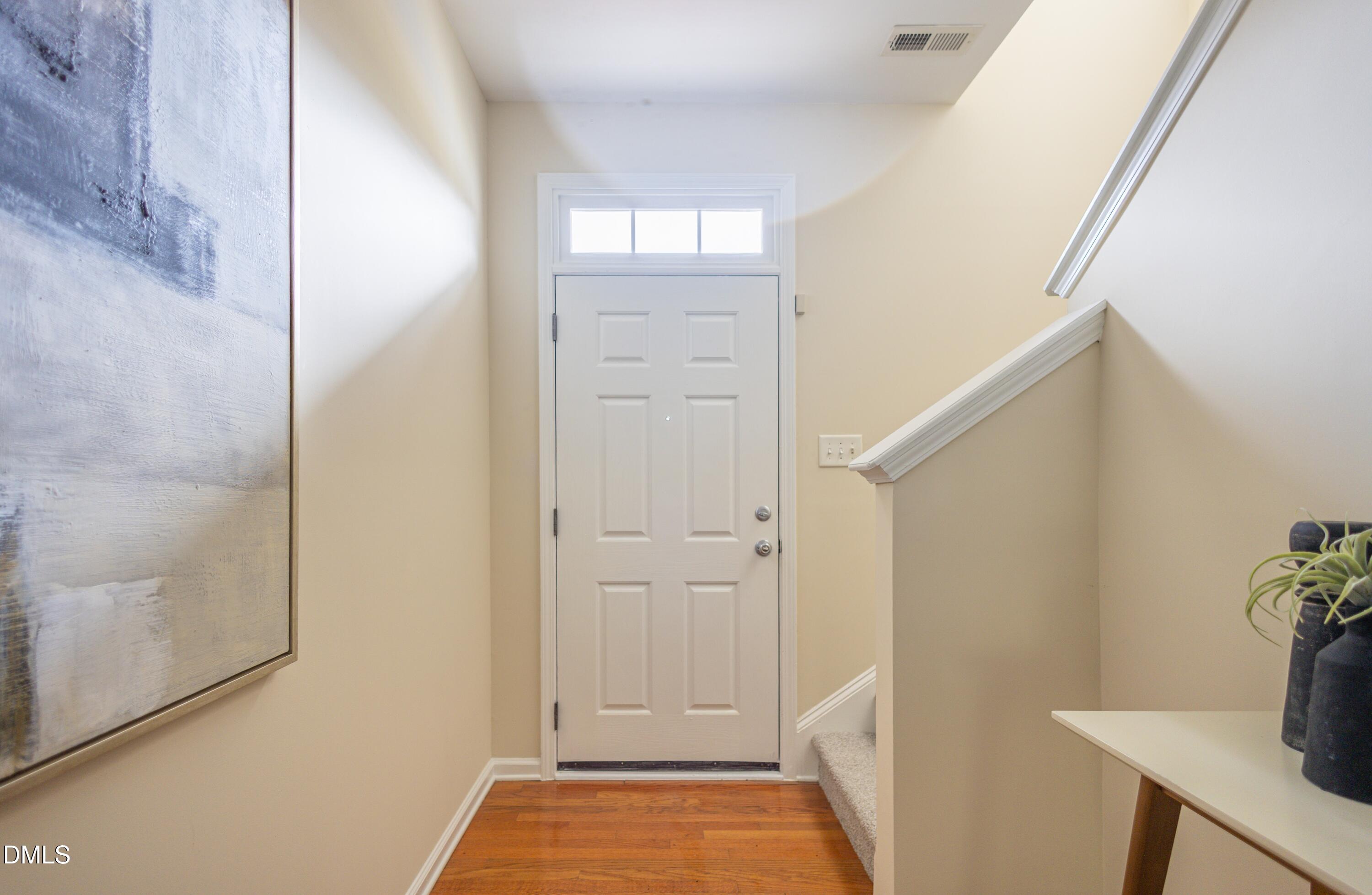 706 Mardonie Reach Lane