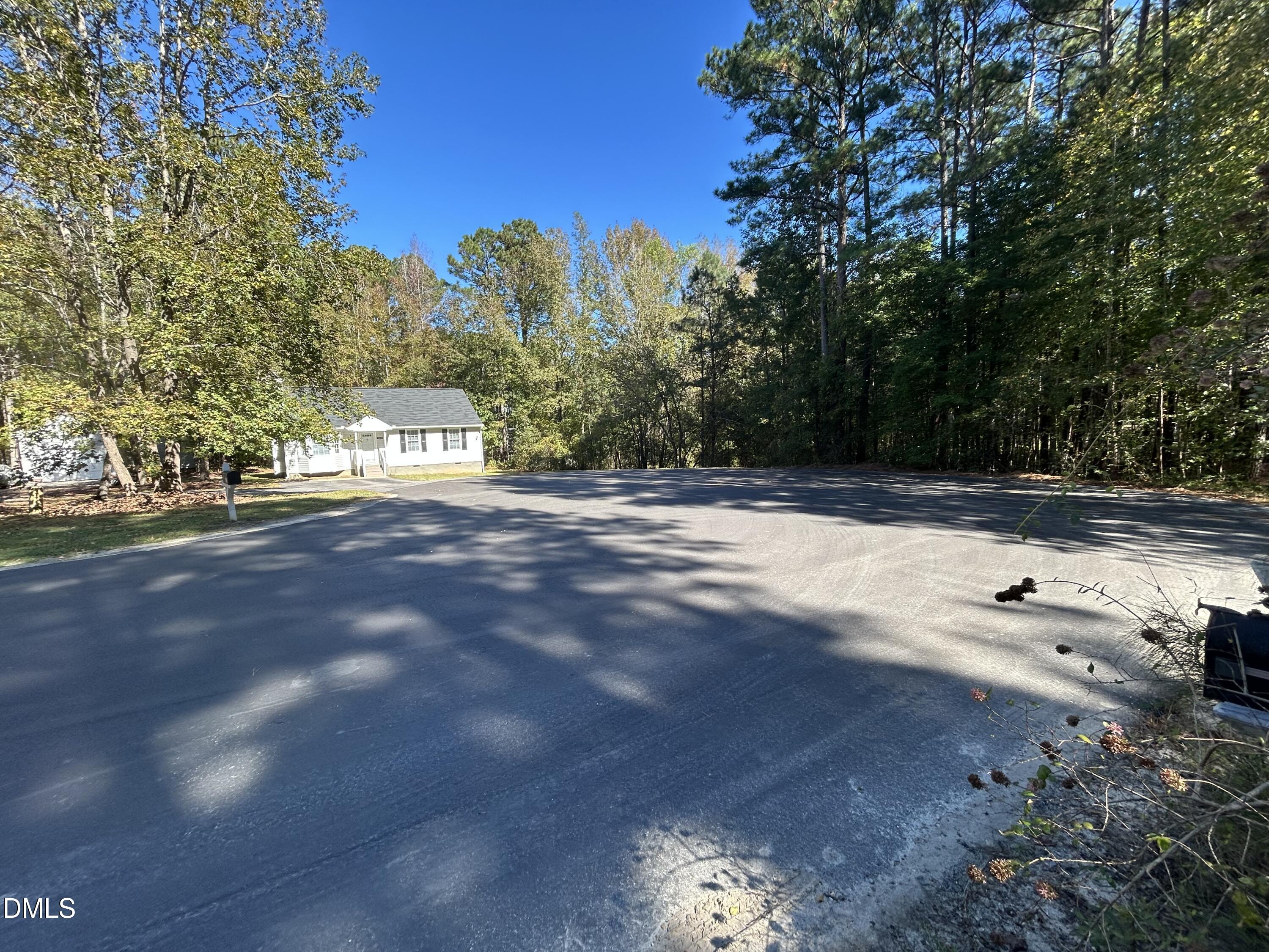 105 105 Glen Ct. Court