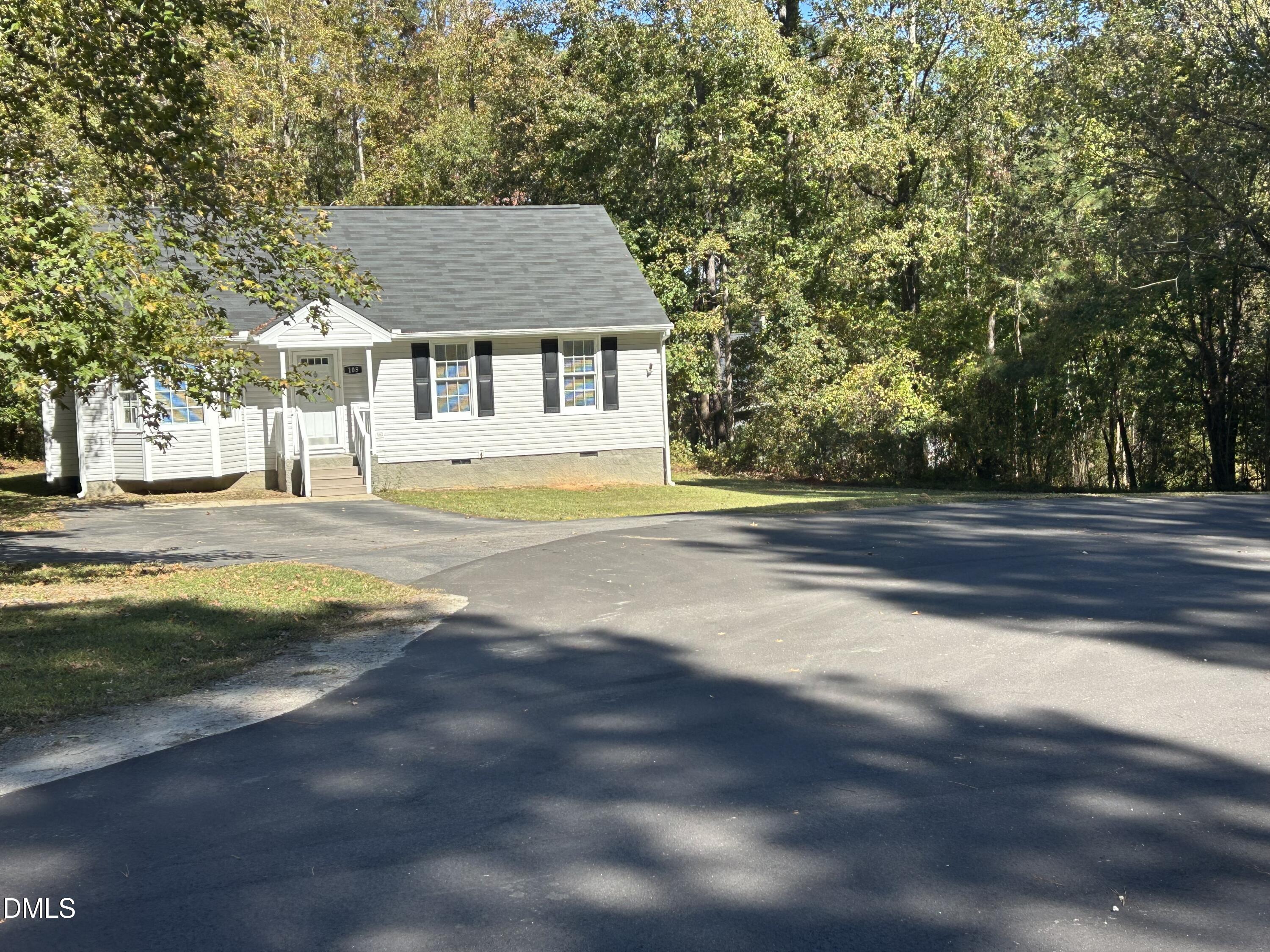 105 105 Glen Ct. Court