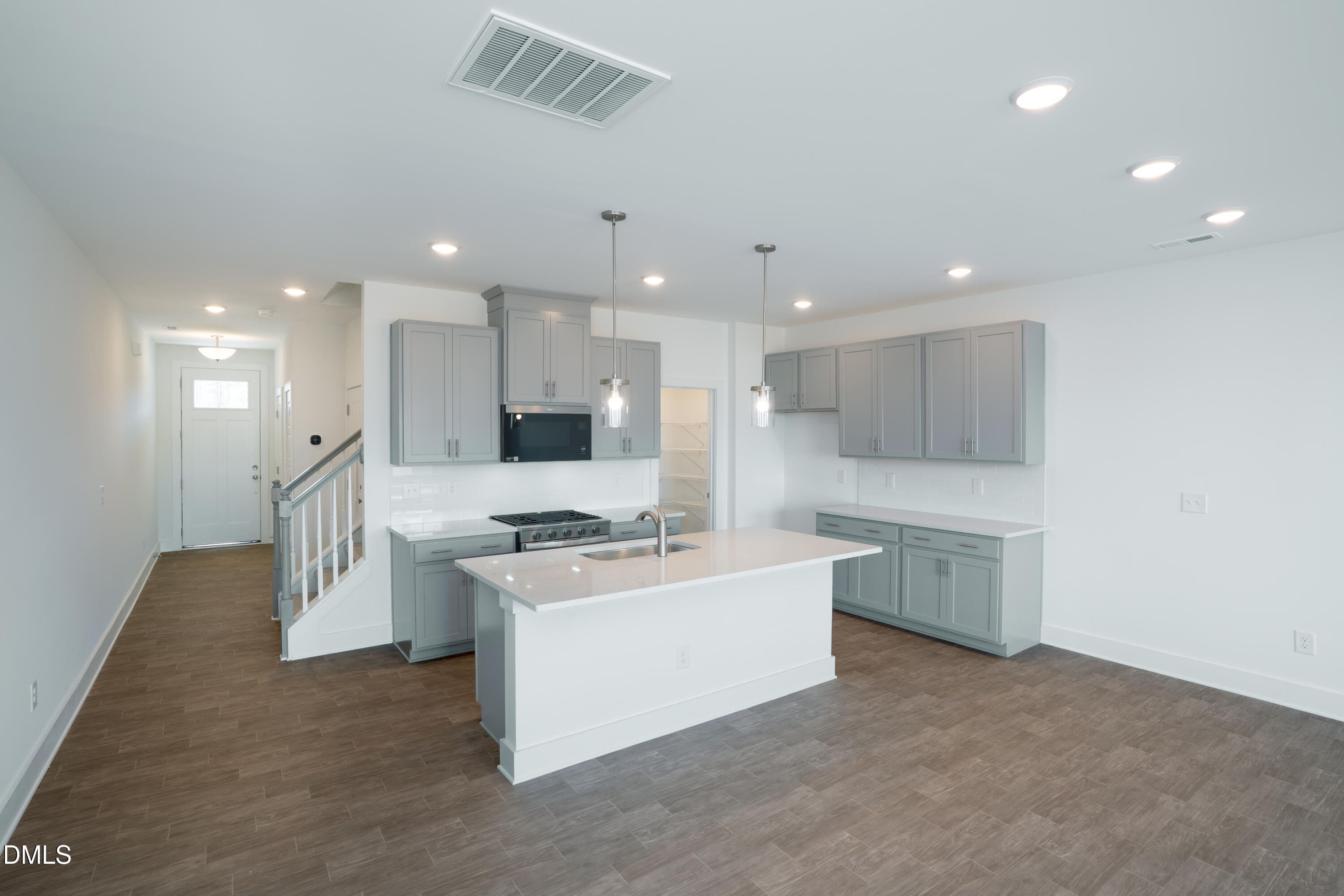 43 Ara Court 209