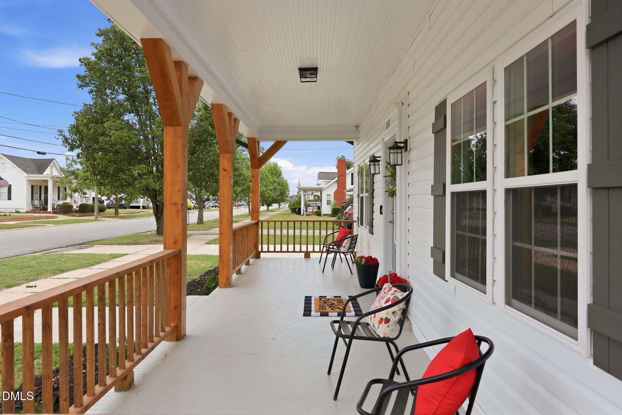 213 W Parrish Drive