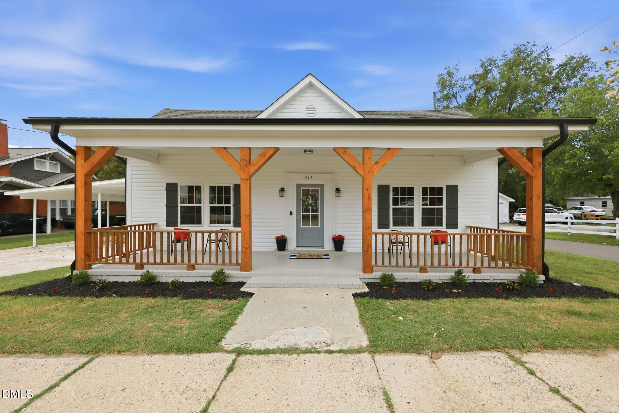 213 W Parrish Drive