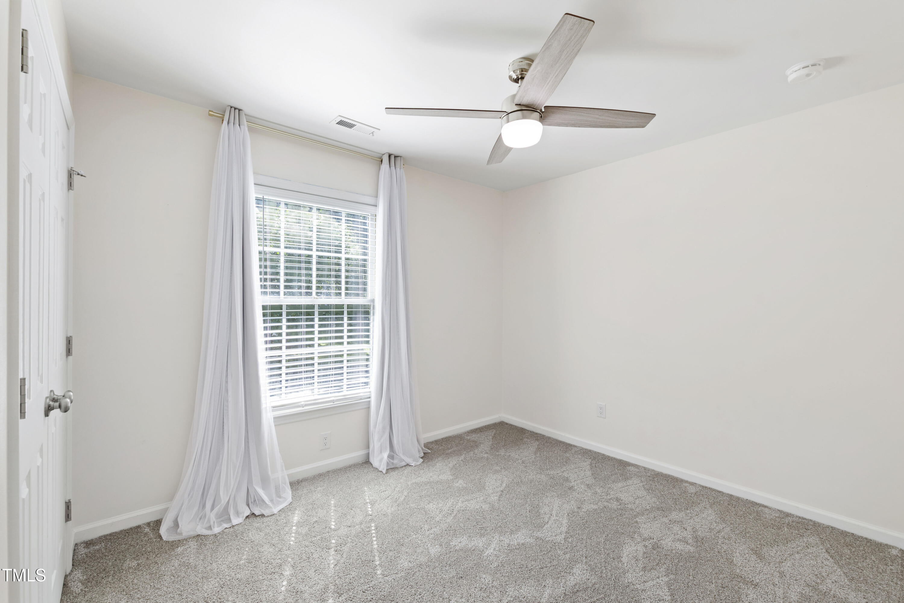 Raleigh, North Carolina 27617, United States, 3 Bedrooms Bedrooms, ,3 BathroomsBathrooms,Residential,Pending,204107