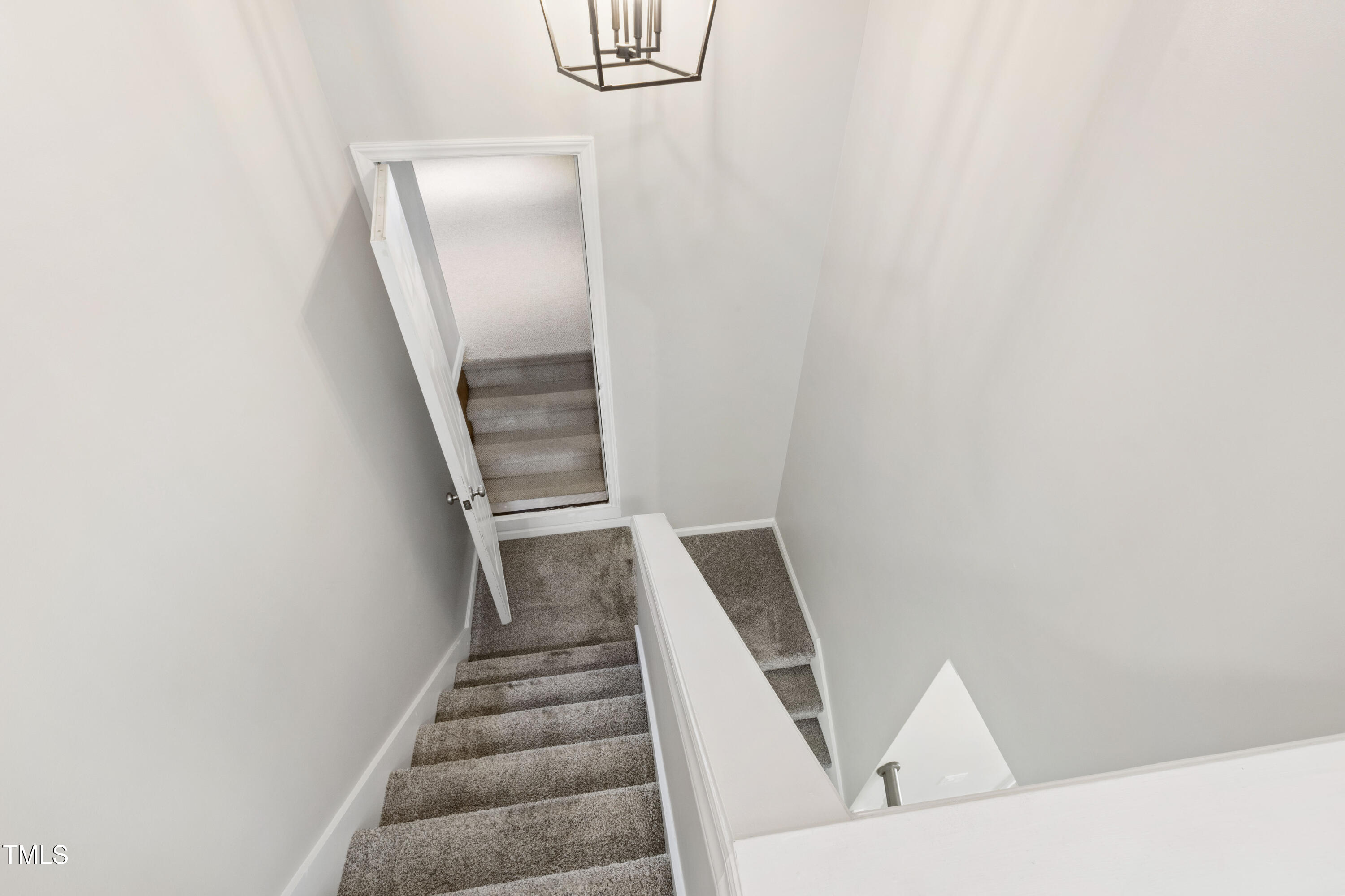 Raleigh, North Carolina 27617, United States, 3 Bedrooms Bedrooms, ,3 BathroomsBathrooms,Residential,Pending,204107