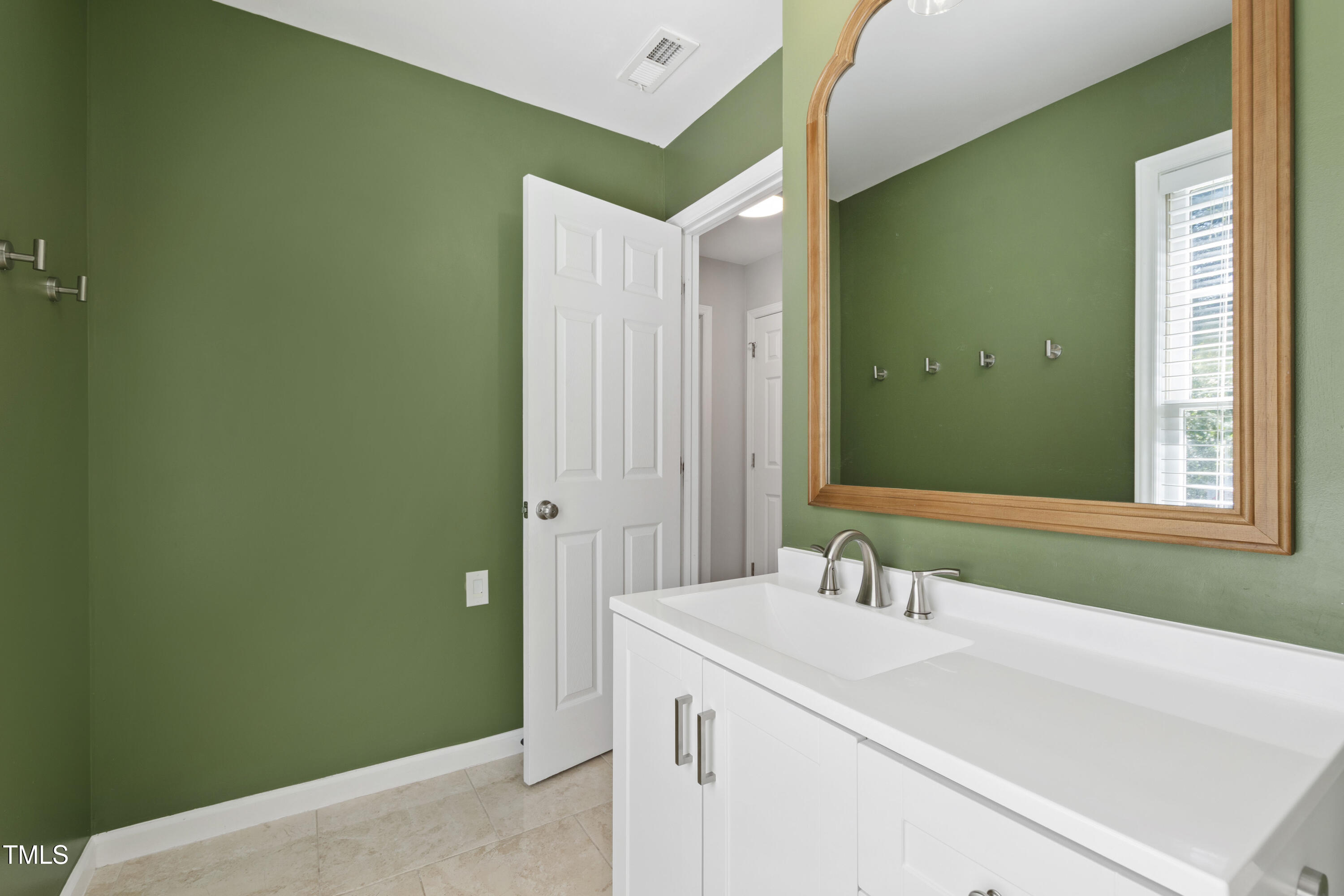 Raleigh, North Carolina 27617, United States, 3 Bedrooms Bedrooms, ,3 BathroomsBathrooms,Residential,Pending,204107