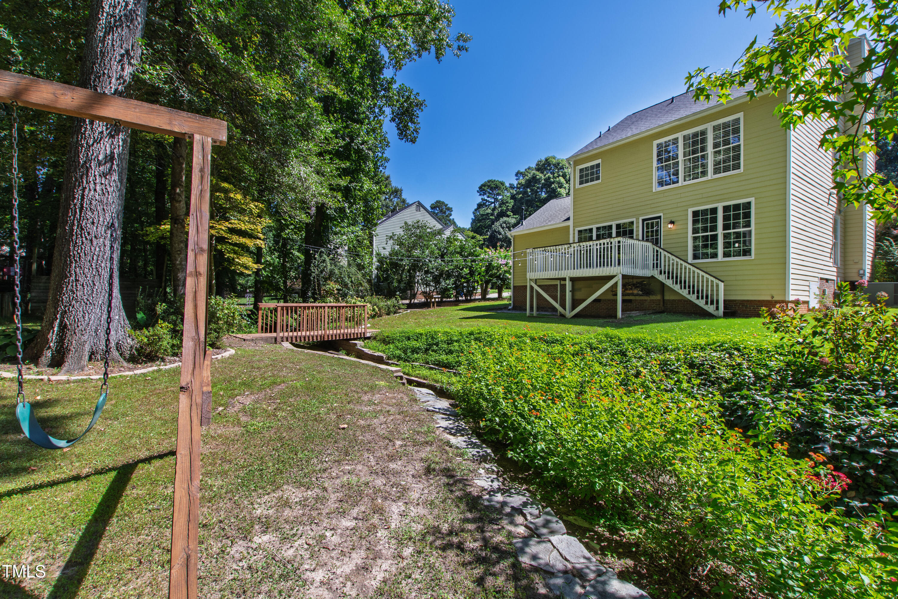 Raleigh, North Carolina 27617, United States, 3 Bedrooms Bedrooms, ,3 BathroomsBathrooms,Residential,Pending,204107