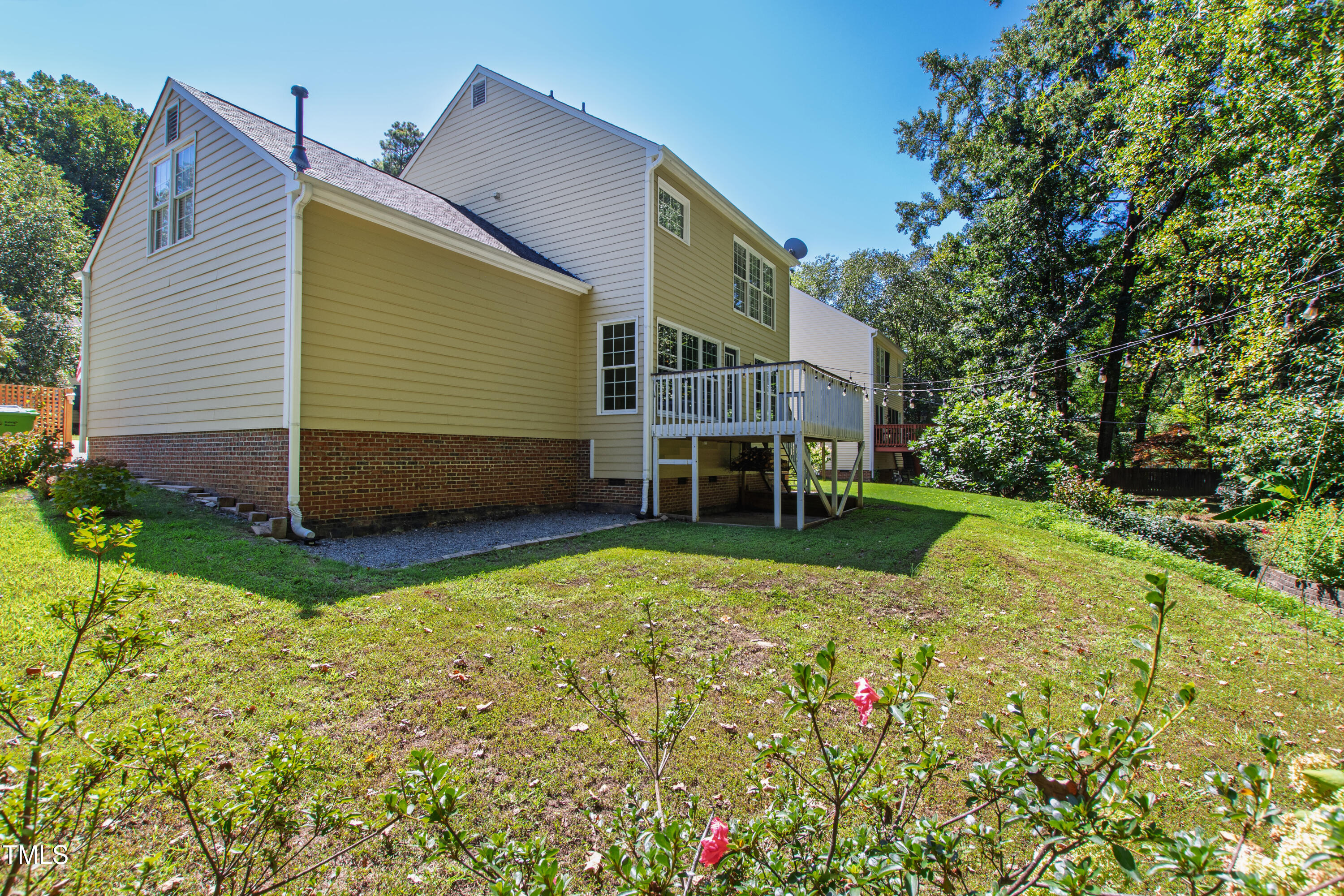 Raleigh, North Carolina 27617, United States, 3 Bedrooms Bedrooms, ,3 BathroomsBathrooms,Residential,Pending,204107