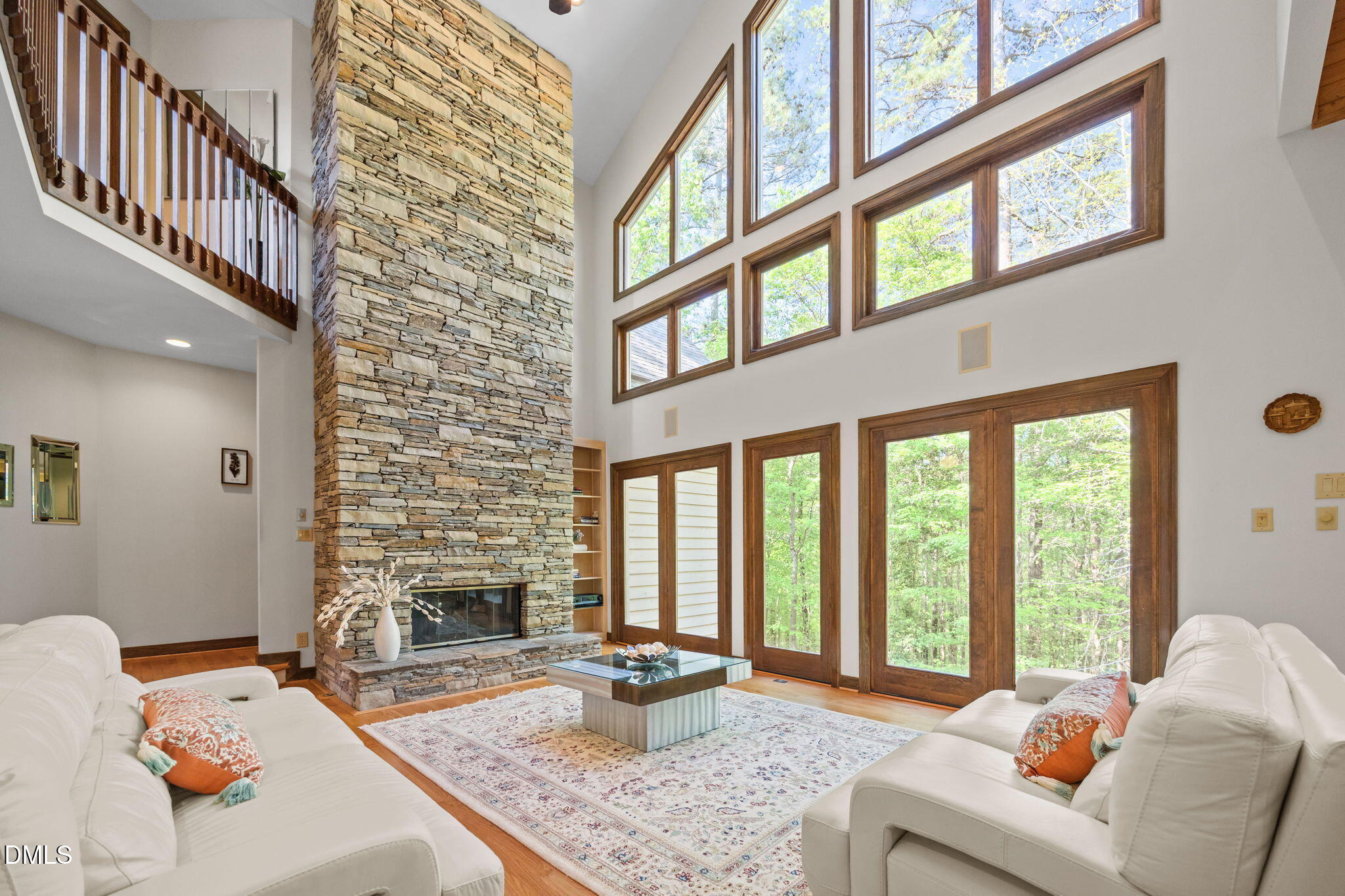 12117 Cliffside Circle