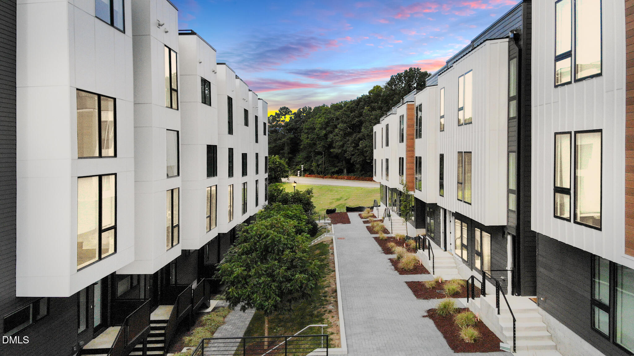 512 Gordon Street 305