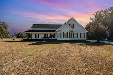 A home in Dunn