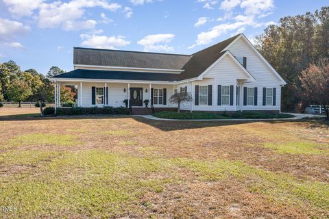 A home in Dunn