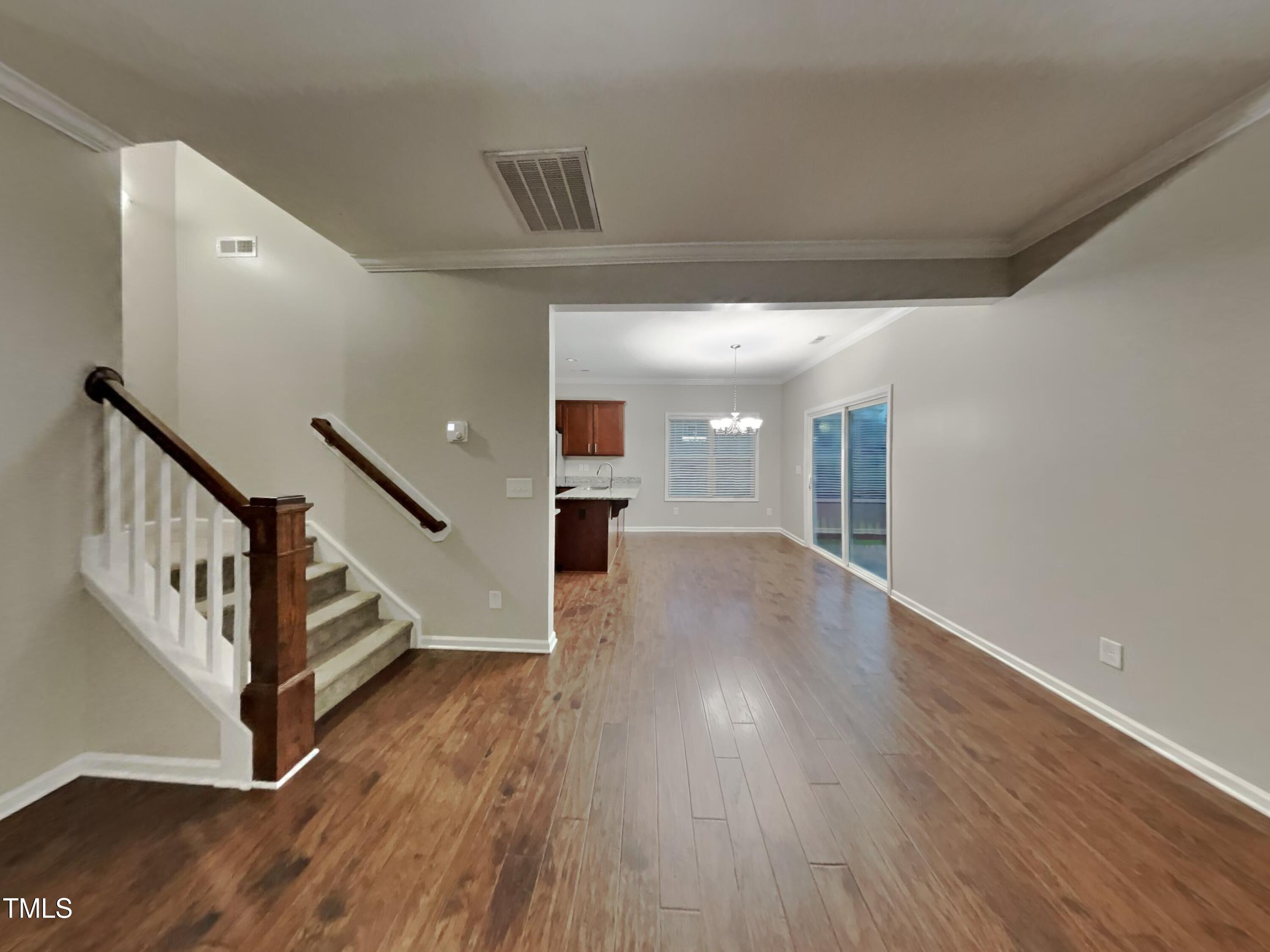 877 Juno Drive