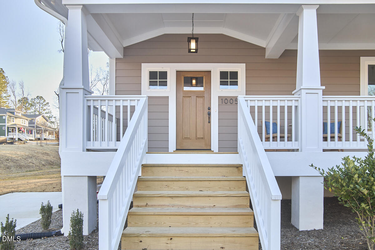 1005 Forrestal Place